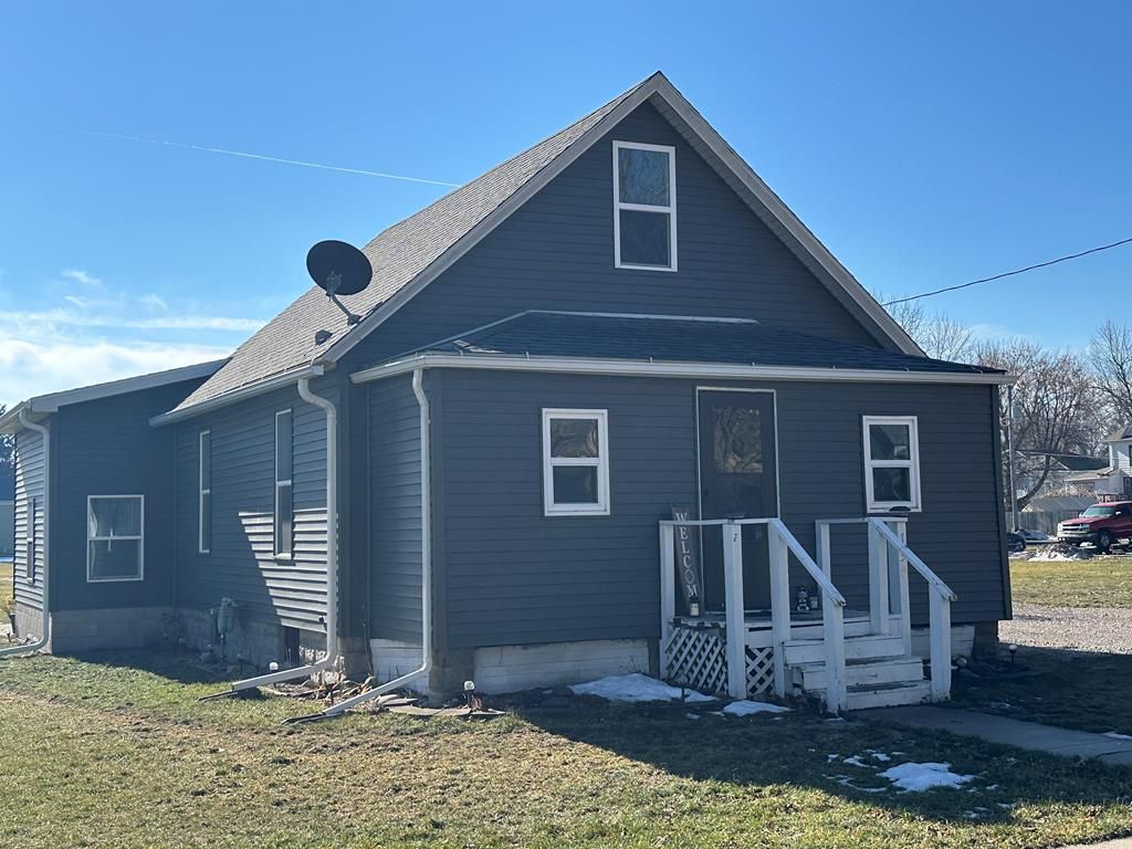 135 Lewis St, Rockwell City, IA 50579 MLS 23335 Trulia