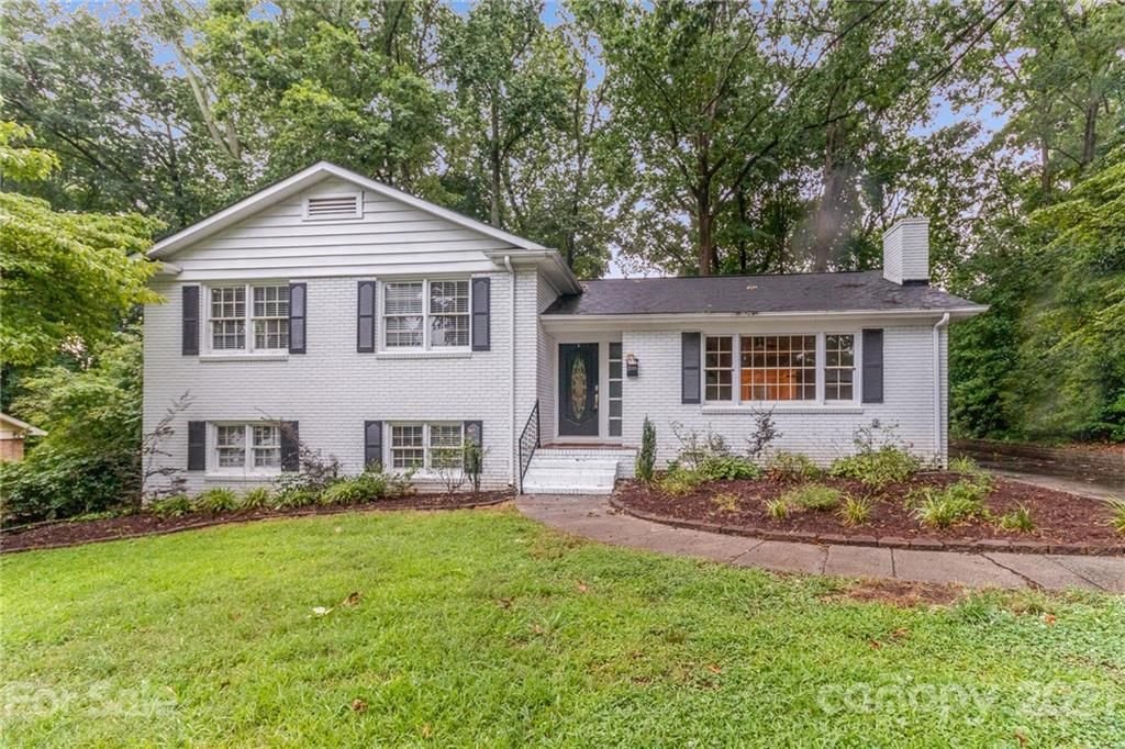 2118 Archdale Dr, Charlotte, NC 28210