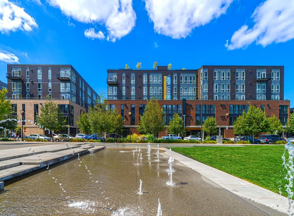 1375 121st Ave NE, Bellevue, WA 98005