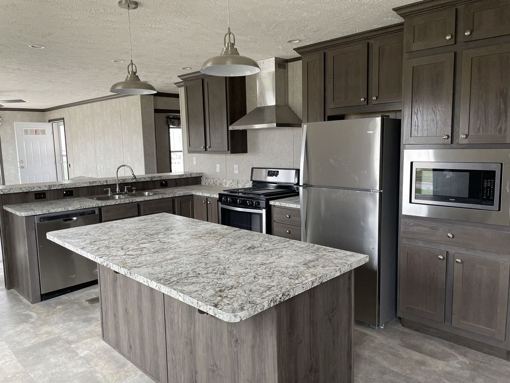 7204 E Grand River Ave #381, Portland, MI 48875