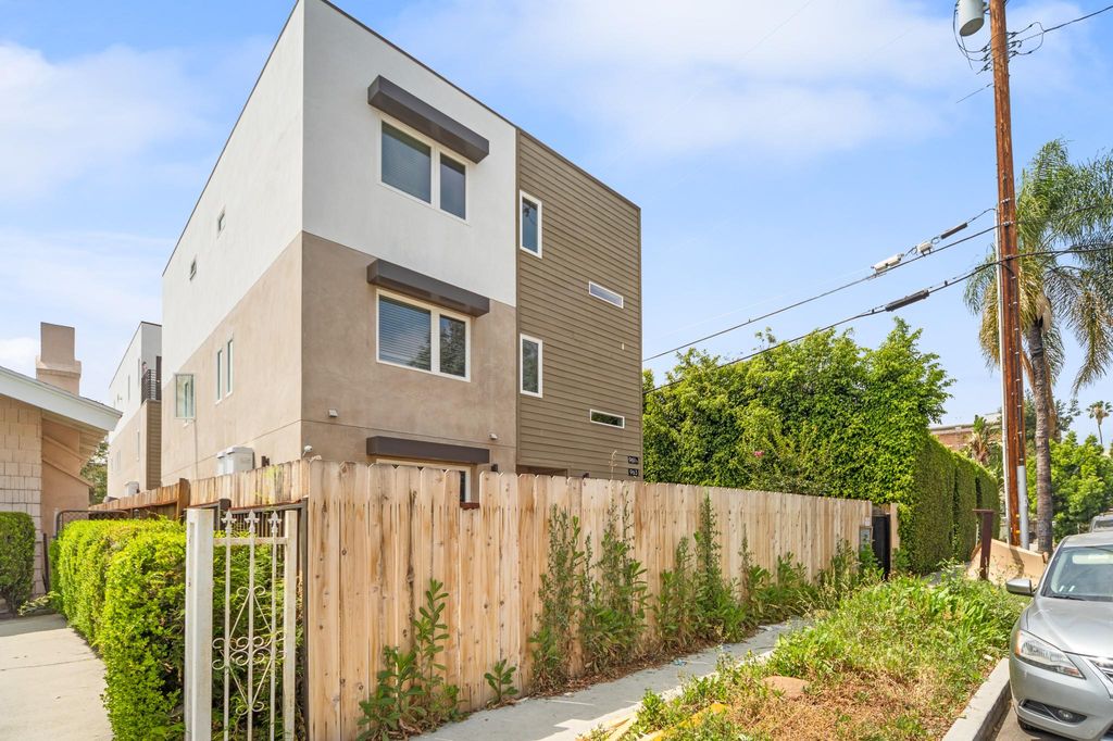 963 1/2 N  Saint Andrews Pl, Los Angeles, CA 90028