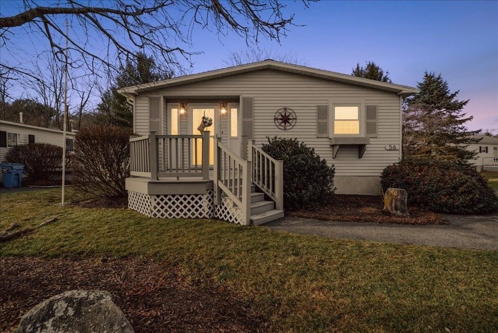 56 Leisurewoods Dr, Rockland, MA 02370