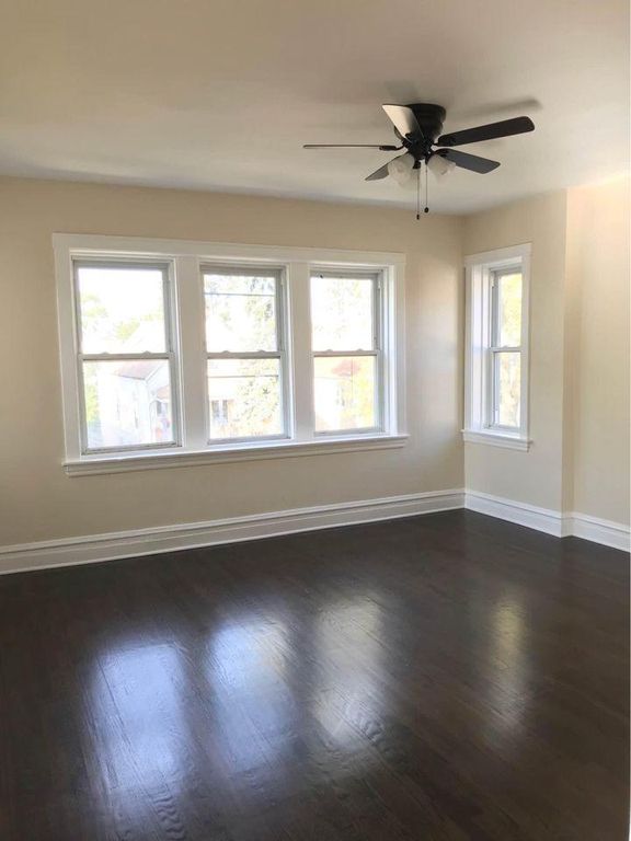 5047 W Eddy St #2, Chicago, IL 60641