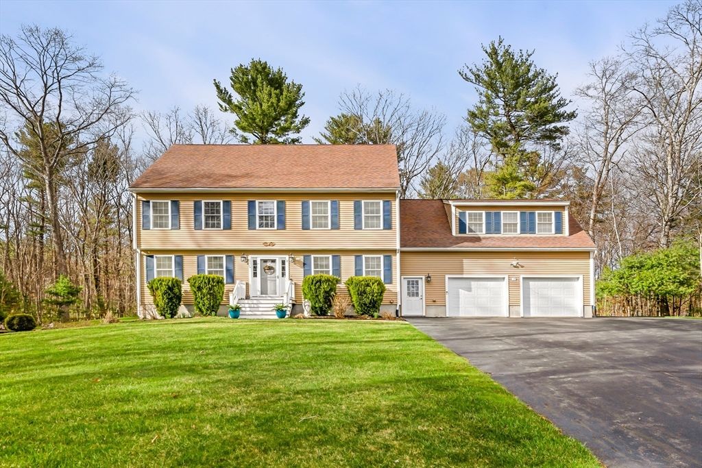 19 Moccasin Path, Haverhill, MA 01832