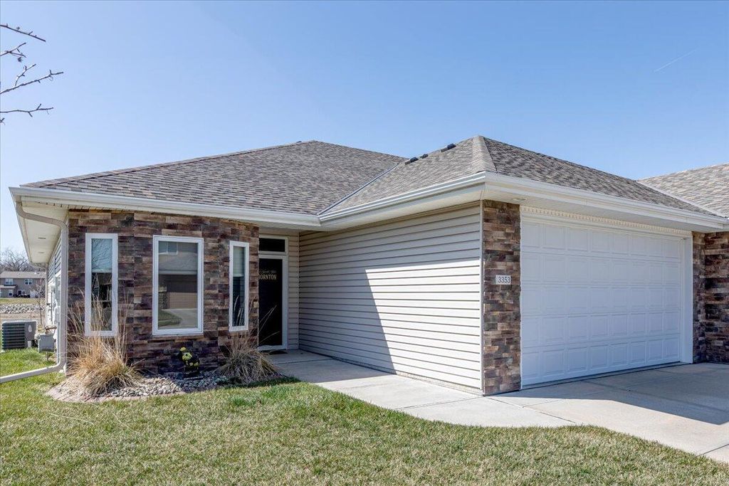 3353 Middle Ferry Rd, Council Bluffs, IA 51501