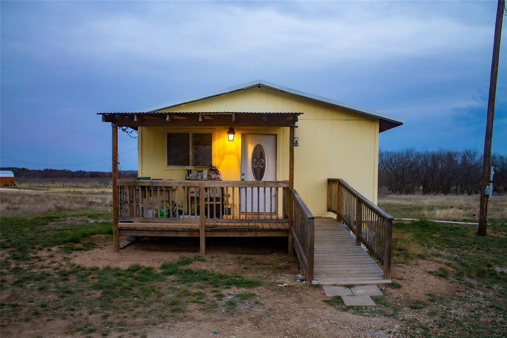 285 Comanche Rd, Brownwood, TX 76801