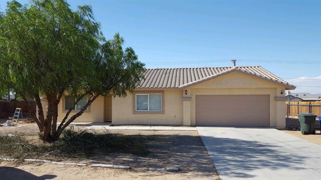 21130 Sitting Bull Rd, Apple Valley, CA 92308 Trulia
