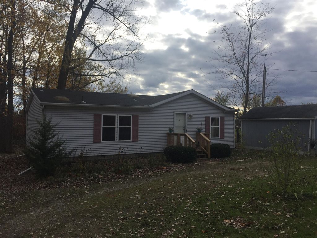 4515 Wynnewood Dr, Camden, MI 49232