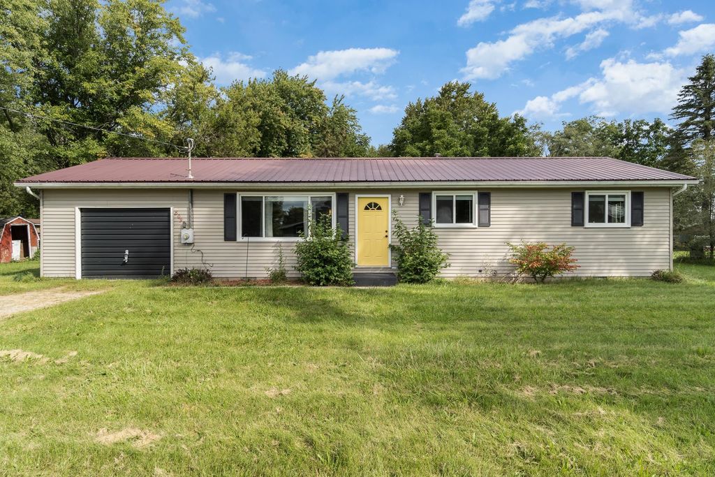 809 Brown St, Coleman, MI 48618 Trulia