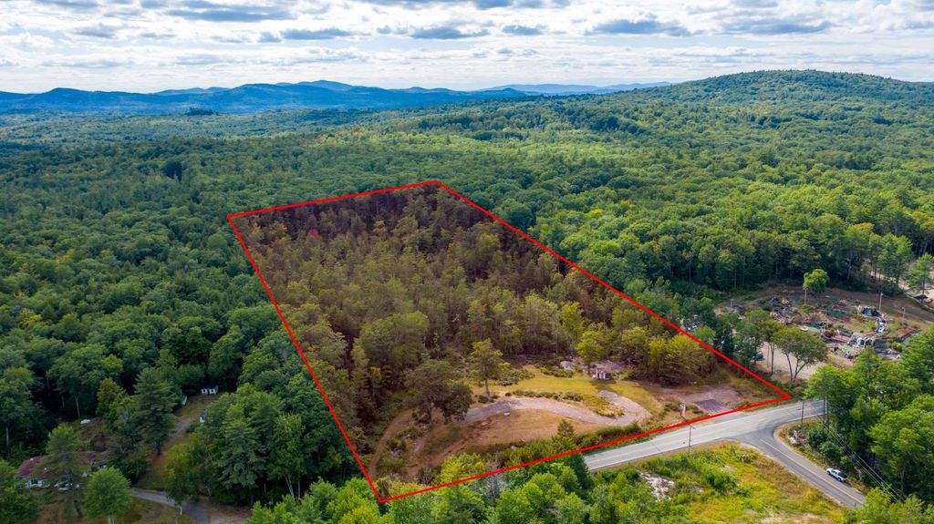 4 Daniel Webster Hwy, Meredith, NH 03253