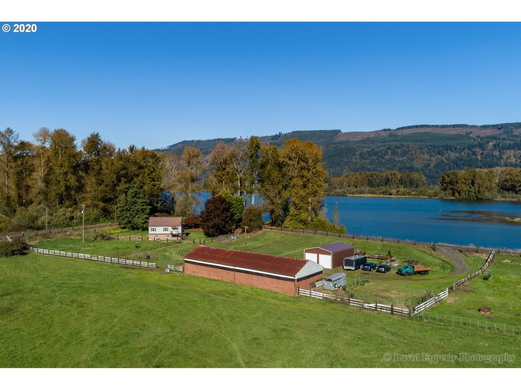 13876 River Front Rd, Clatskanie, OR 97016