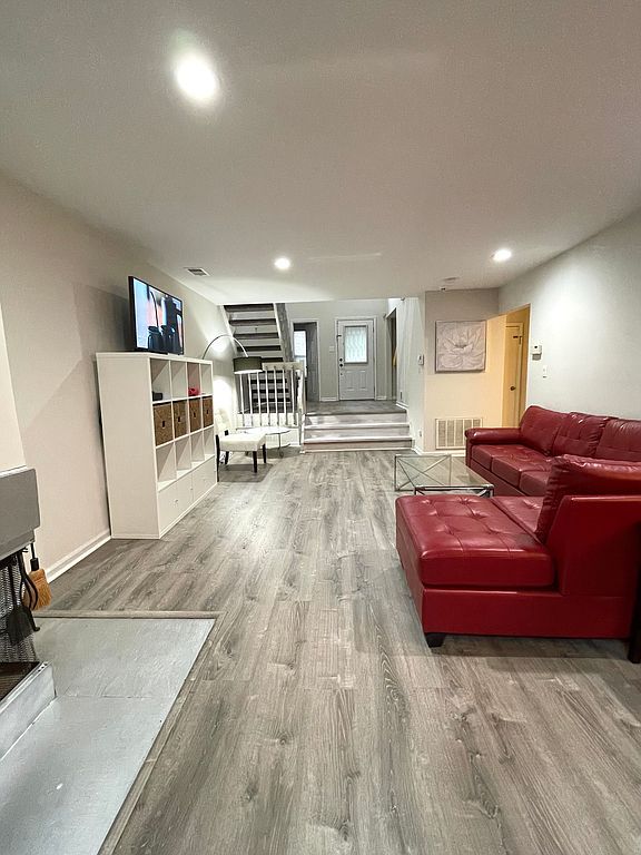 27B Chicopee Dr, Princeton, NJ 08540