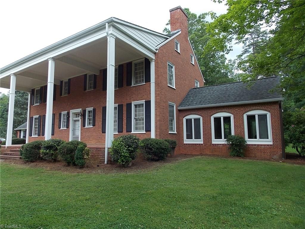 1041 S State St, Yadkinville, NC 27055 Trulia