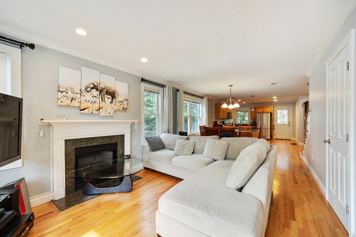 43 Bedford St #2, Waltham, MA 02453