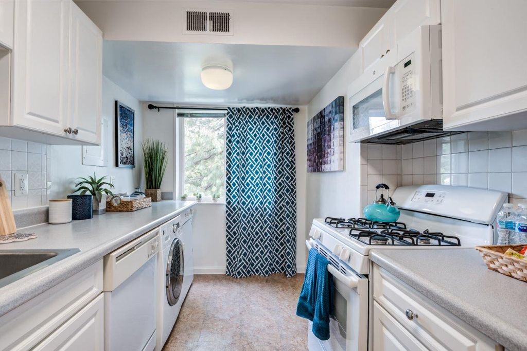 5797 A Rayburn Ave, Alexandria, VA 22311