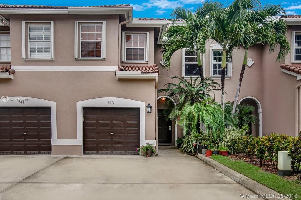 743 NW 132nd Ter, Plantation, FL 3 Bed, 3 Bath MultiFamily Home 24