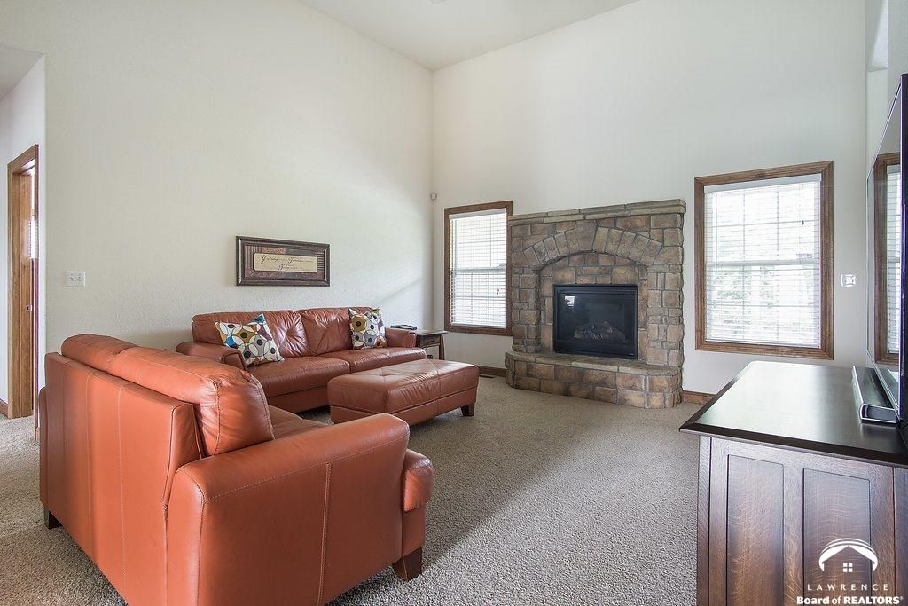 2725 S Fir Ter, Eudora, KS 5 Bed, 3 Bath SingleFamily Home 31