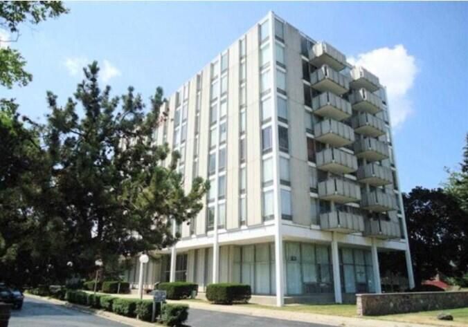 715 W Michigan Ave #509, Jackson, MI 49201