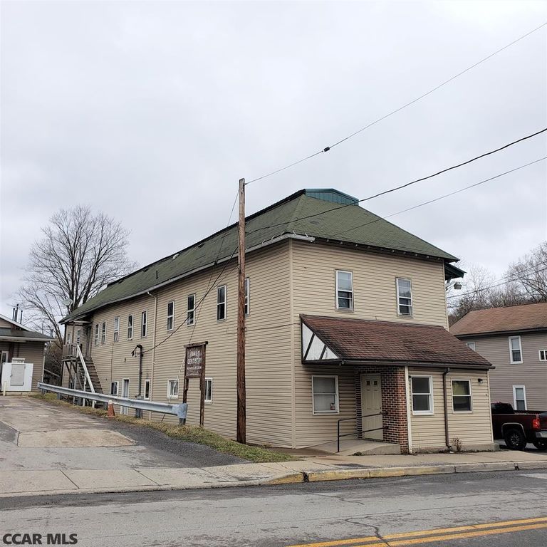 62 Main St, Grampian, PA 16838