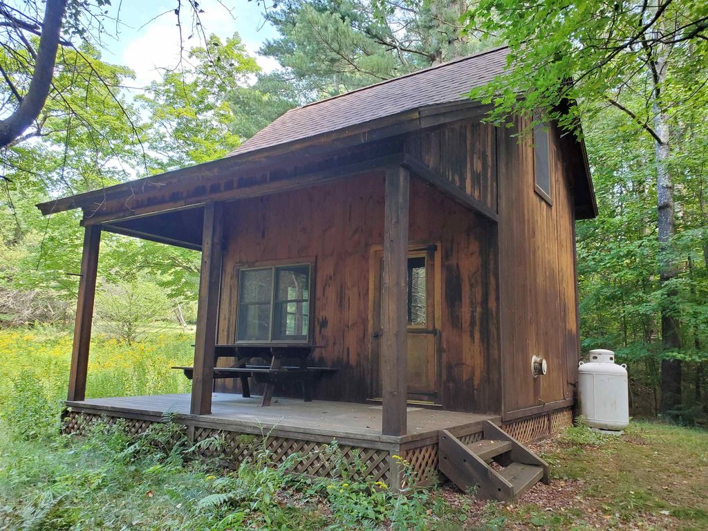 1323 Cyrus Rd, Whitingham, VT 05361