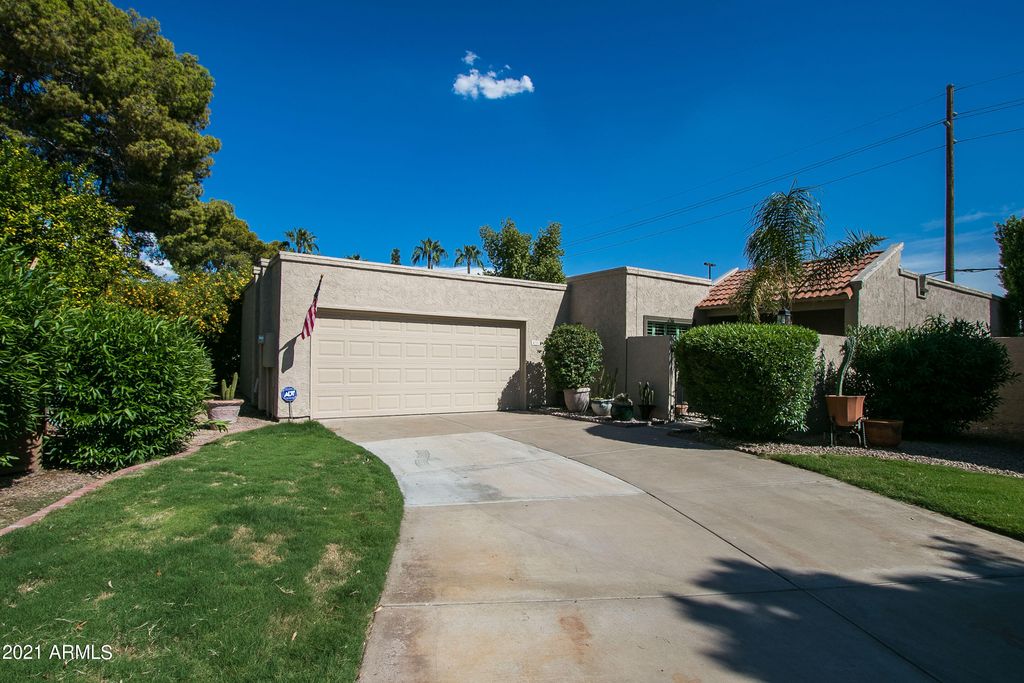 438 Leisure World Blvd, Mesa, AZ 85206