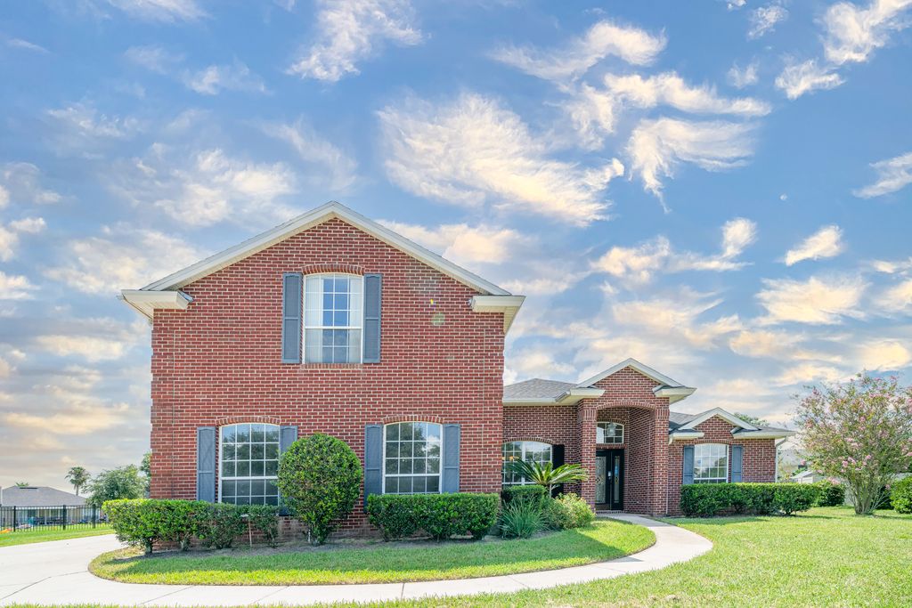 6826 Elkmont Dr, Jacksonville, FL 32226