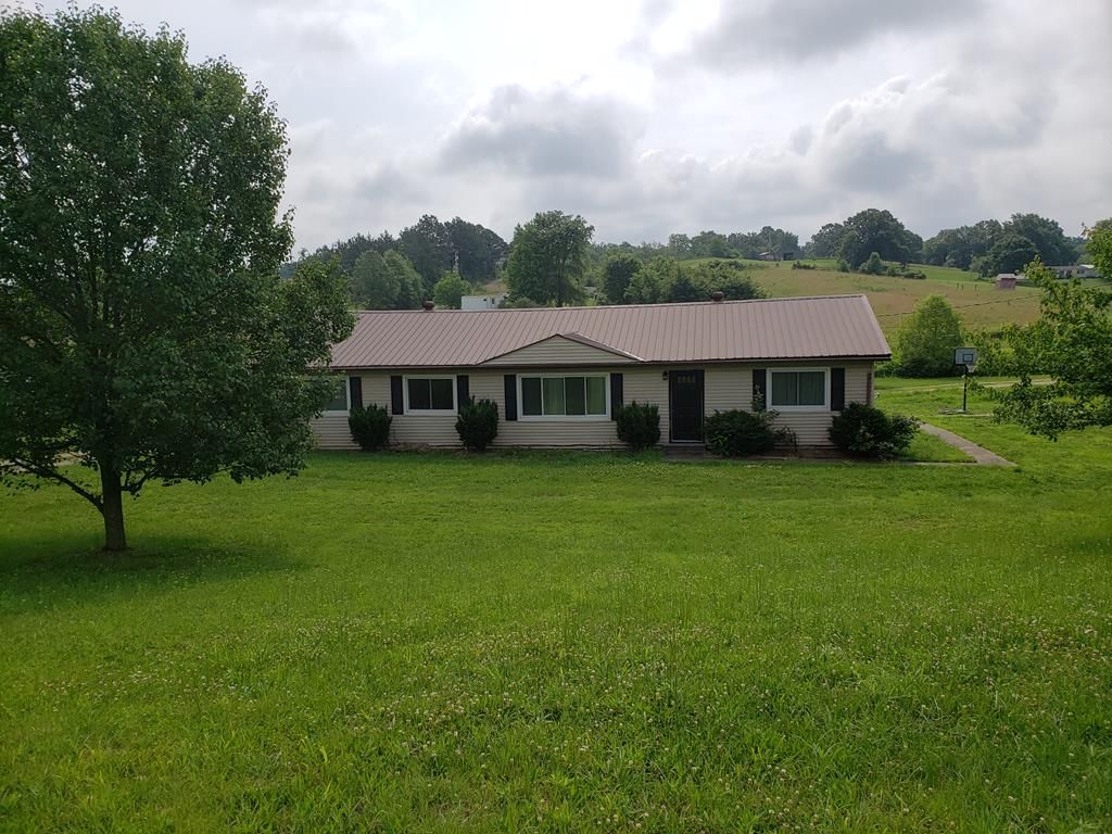 8221 Crisp Rd, Whitesville, KY 42378 Trulia