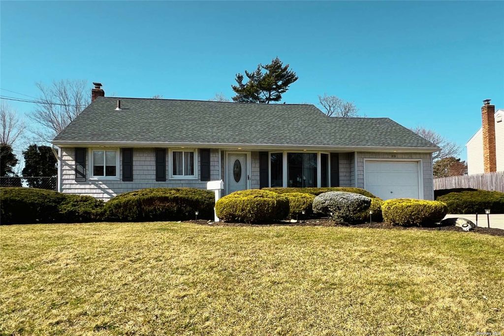 808 Pine Avenue, West Islip, NY 11795 MLS 3531763 Trulia