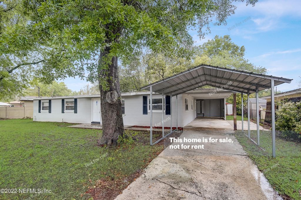 319 JANELL DR, Orange Park, FL 32073