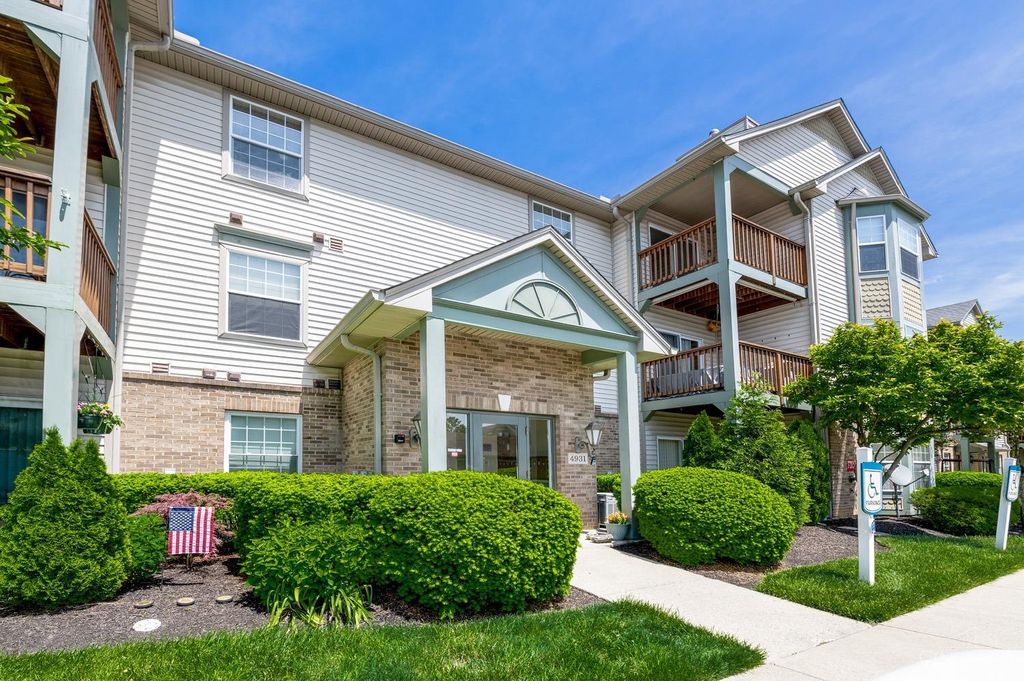 4931 N  Arbor Woods Ct #201, Green Township, OH 45248