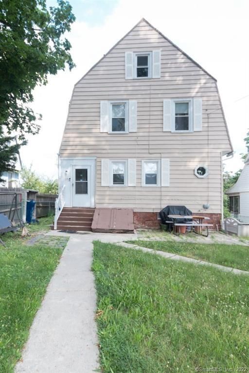 18 Parkmore St, New Britain, CT 06051