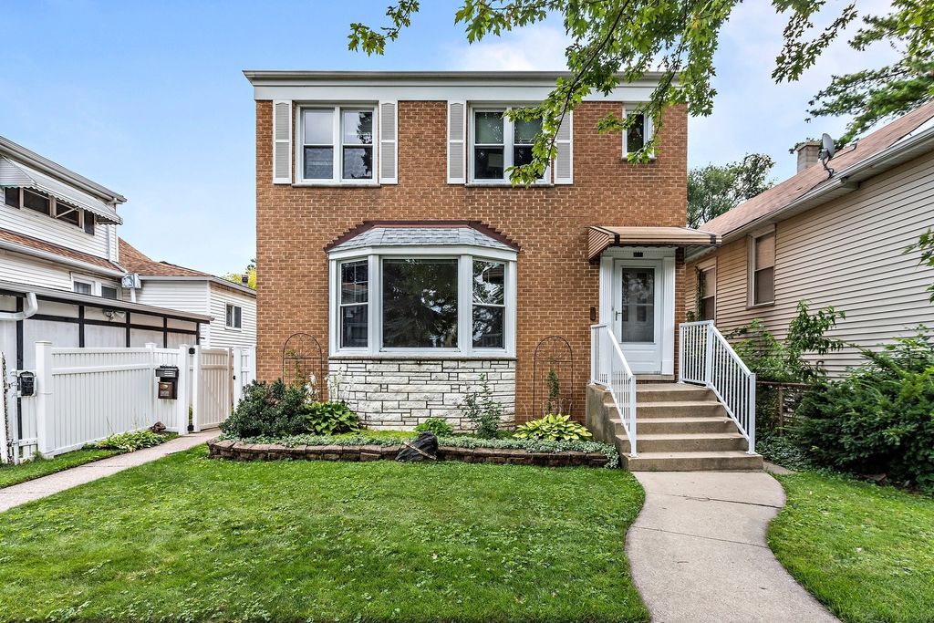 3431 N Neenah Ave, Chicago, IL 60634