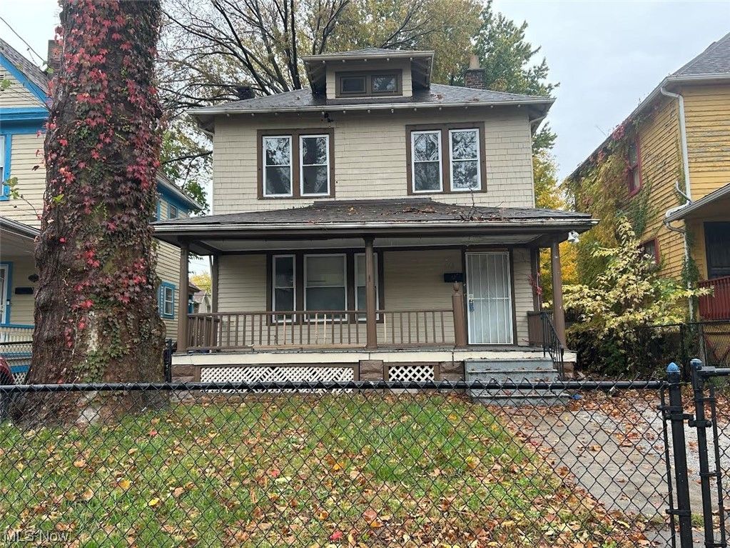 543 E  108th St, Cleveland, OH 44108