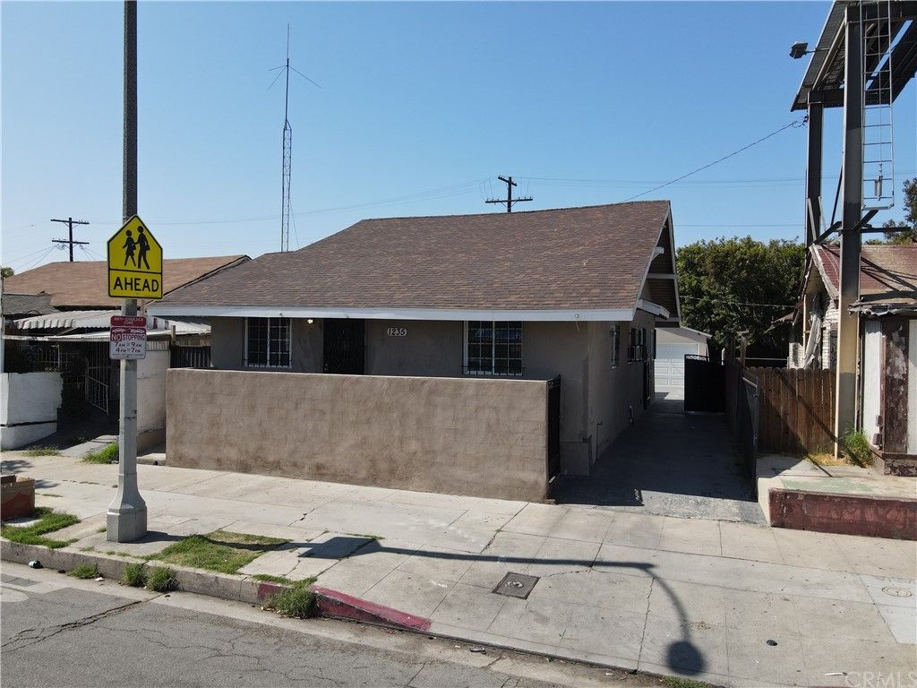 1235 W  Florence Ave, Los Angeles, CA 90044