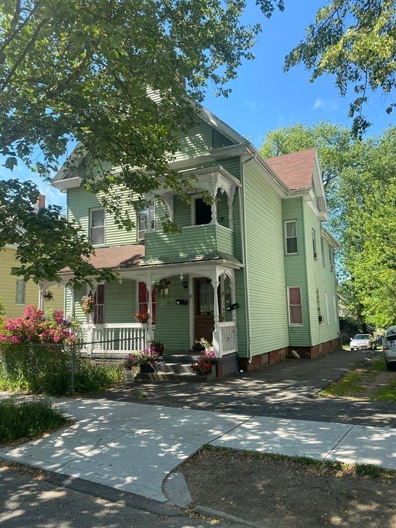36-38 Vinton St, Springfield, MA 01104