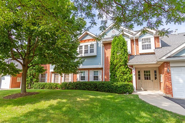 2514 Charleston Dr #6, Schaumburg, IL 60193