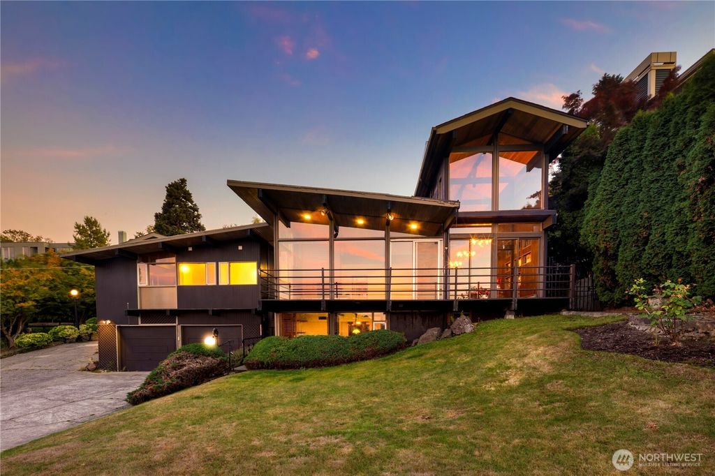 3653 W Commodore Way, Seattle, WA 98199 MLS# 2443119 Trulia