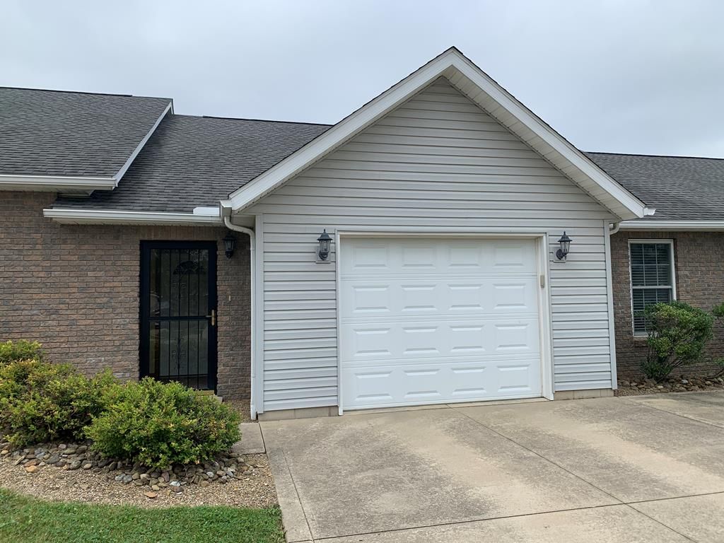 186 Arthurs Ct, Ashland, OH 44805