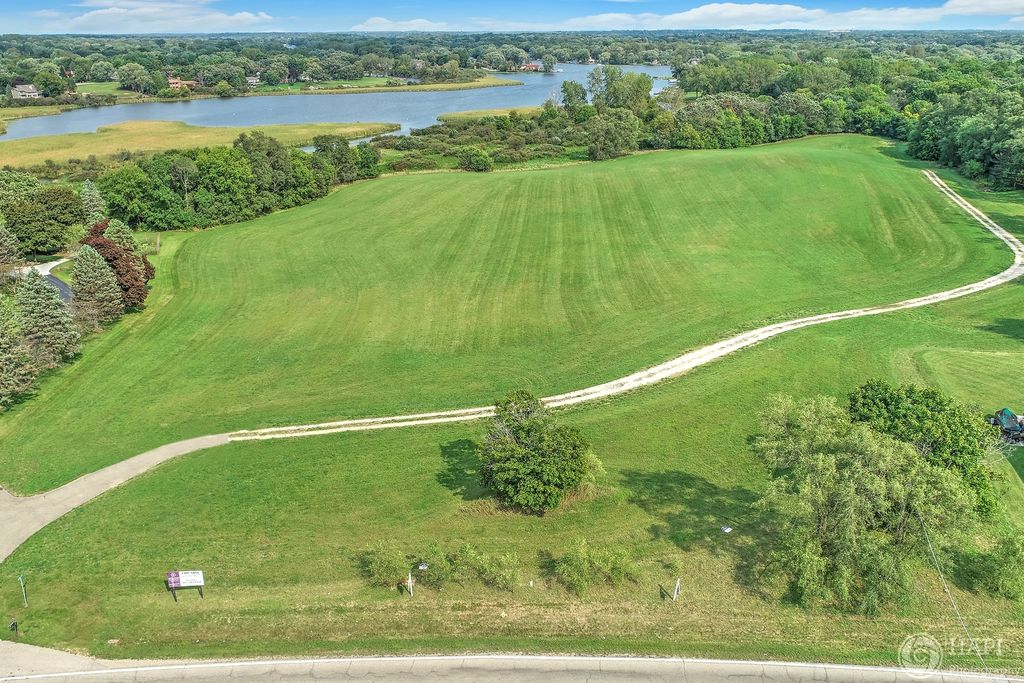 2900 N Riverside Dr, McHenry, IL 60051 MLS 11947276 Trulia