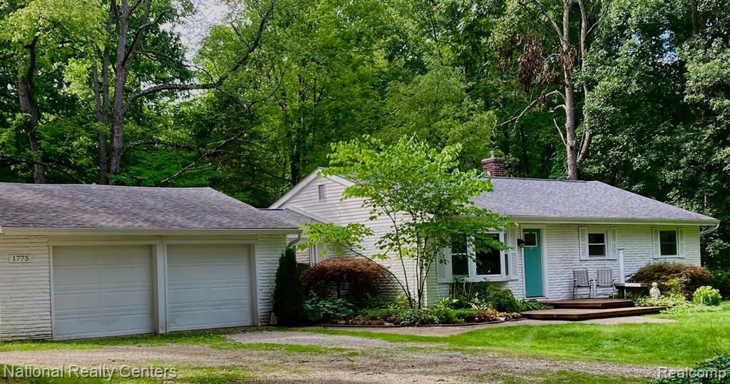 1775 Porter Rd, White Lake, MI 48383 Trulia