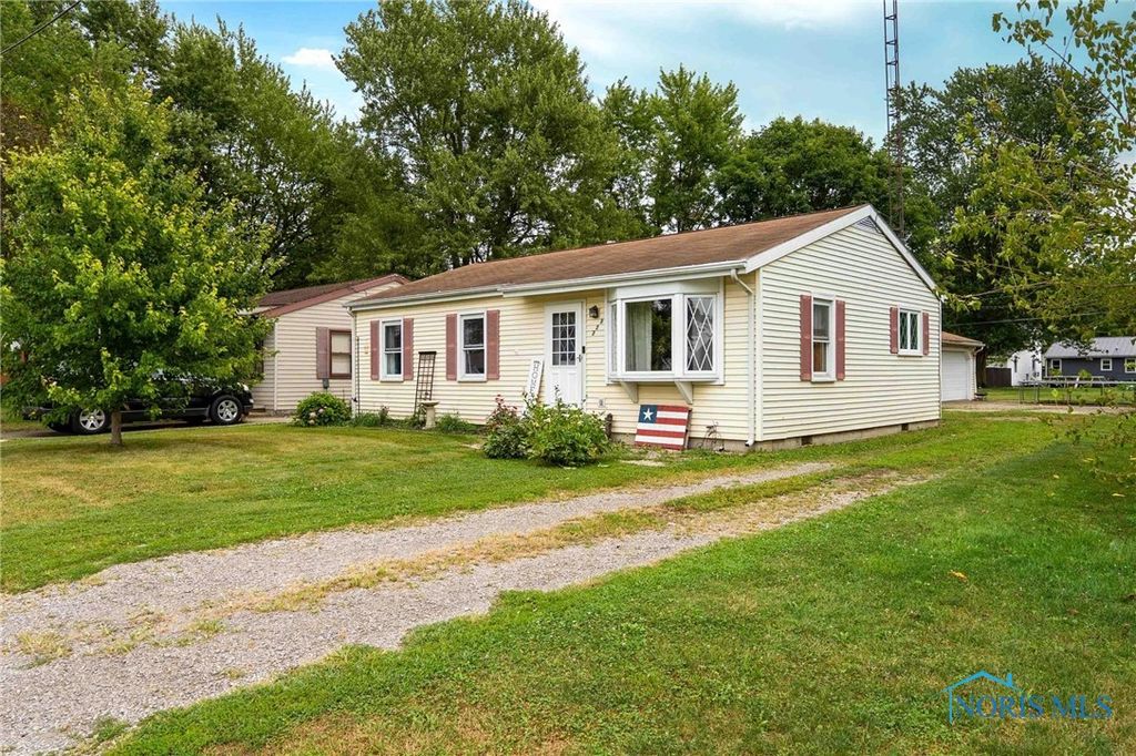 339 E  Oliver St, Mc Comb, OH 45858