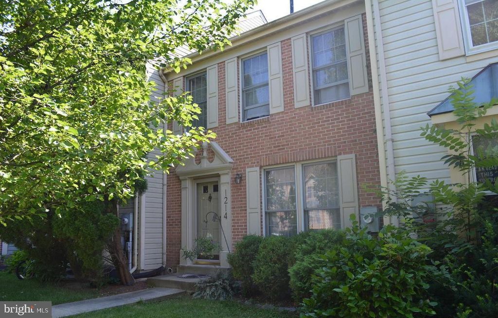 1214 Travis View Ct, Gaithersburg, MD 20879