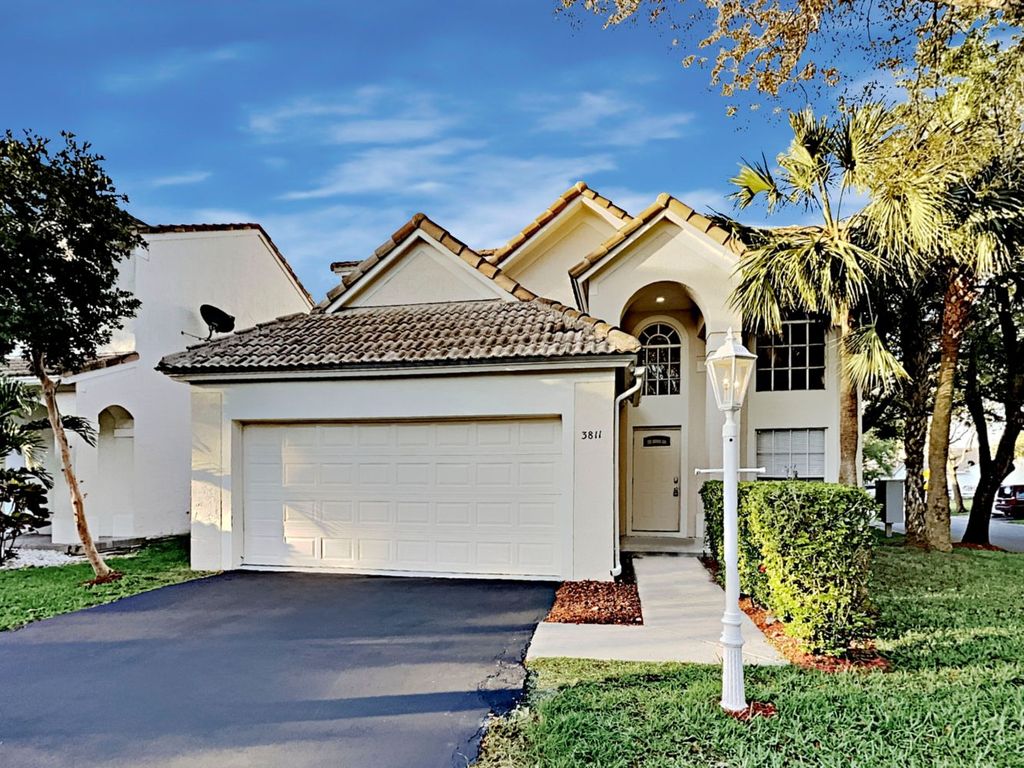 3811 Jasmine Ln, Coral Springs, FL 33065 3 Bed, 2.5 Bath