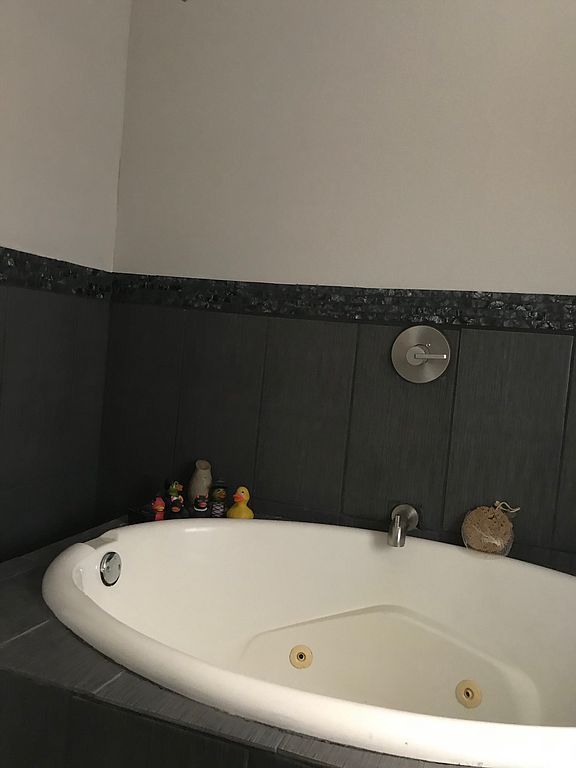 724 W Green St, Allentown, PA 18102