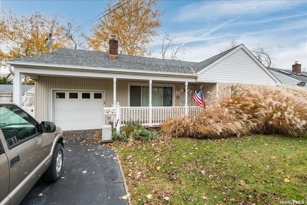 15 Western Concourse, Amity Harbor, NY 11701 Trulia