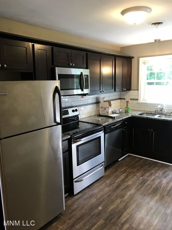 2040 Creason St #B, Bowling Green, KY 42101