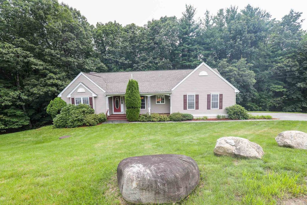 7 Castlegate Way, Nashua, NH 03063 MLS 4873135 Trulia