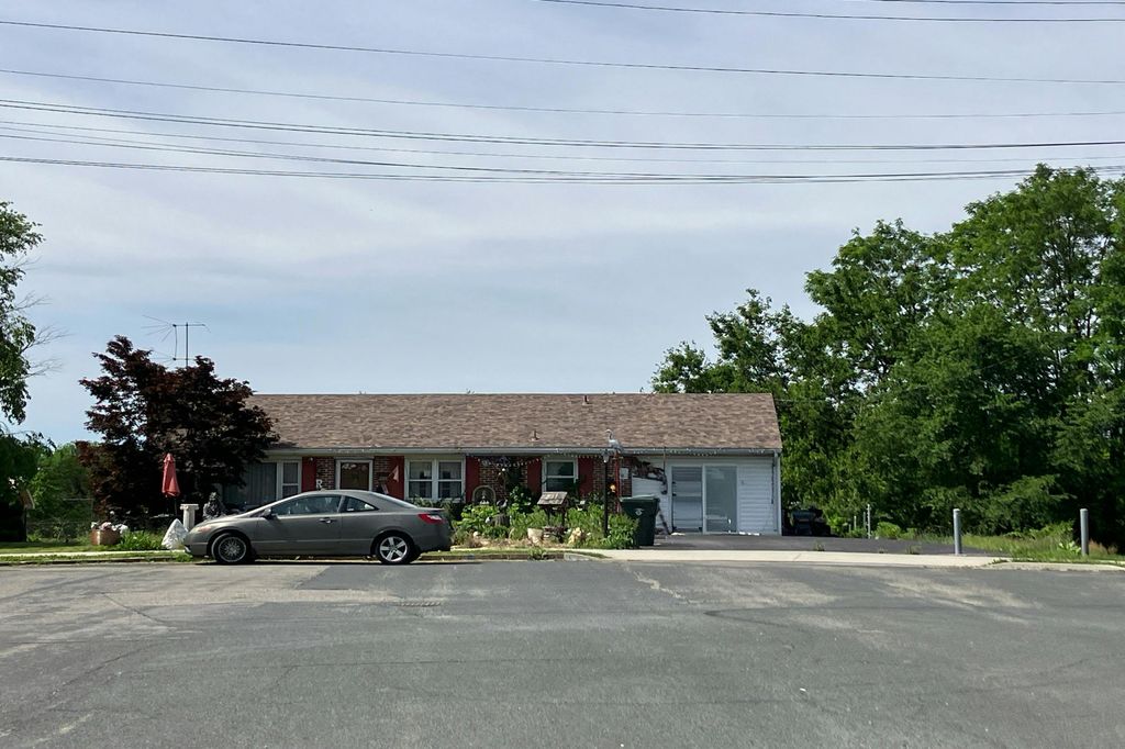 200 Rock Willow Ave, Hagerstown, MD 21740