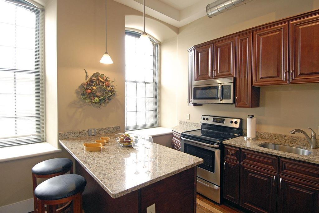 624 Washington St, Coventry, RI 02816
