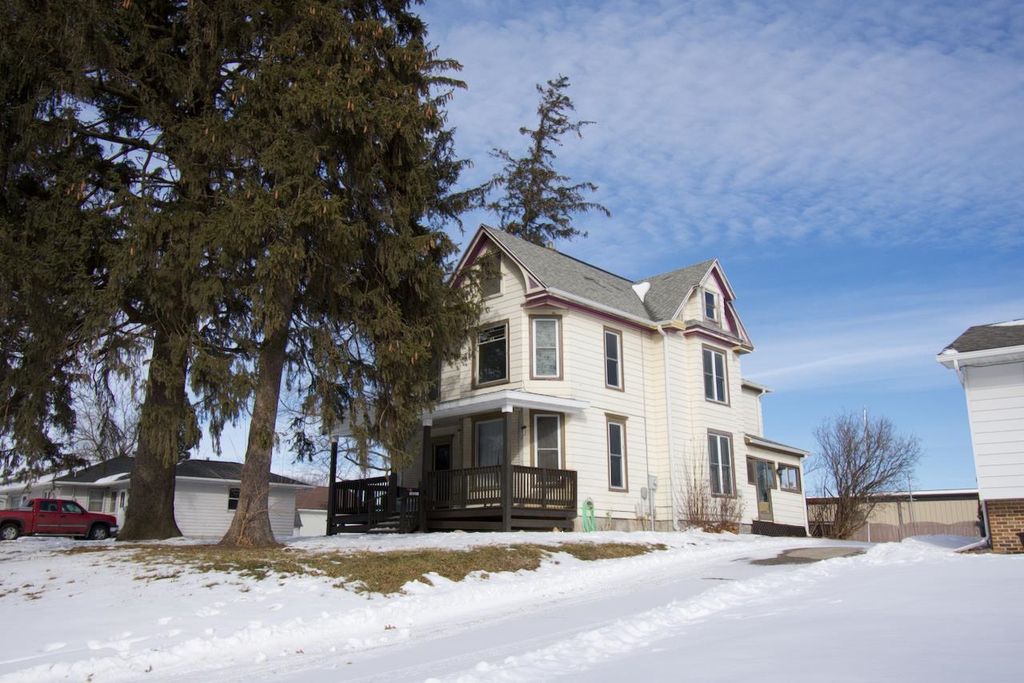 409 W Main St, La Porte City, IA 50651 Trulia